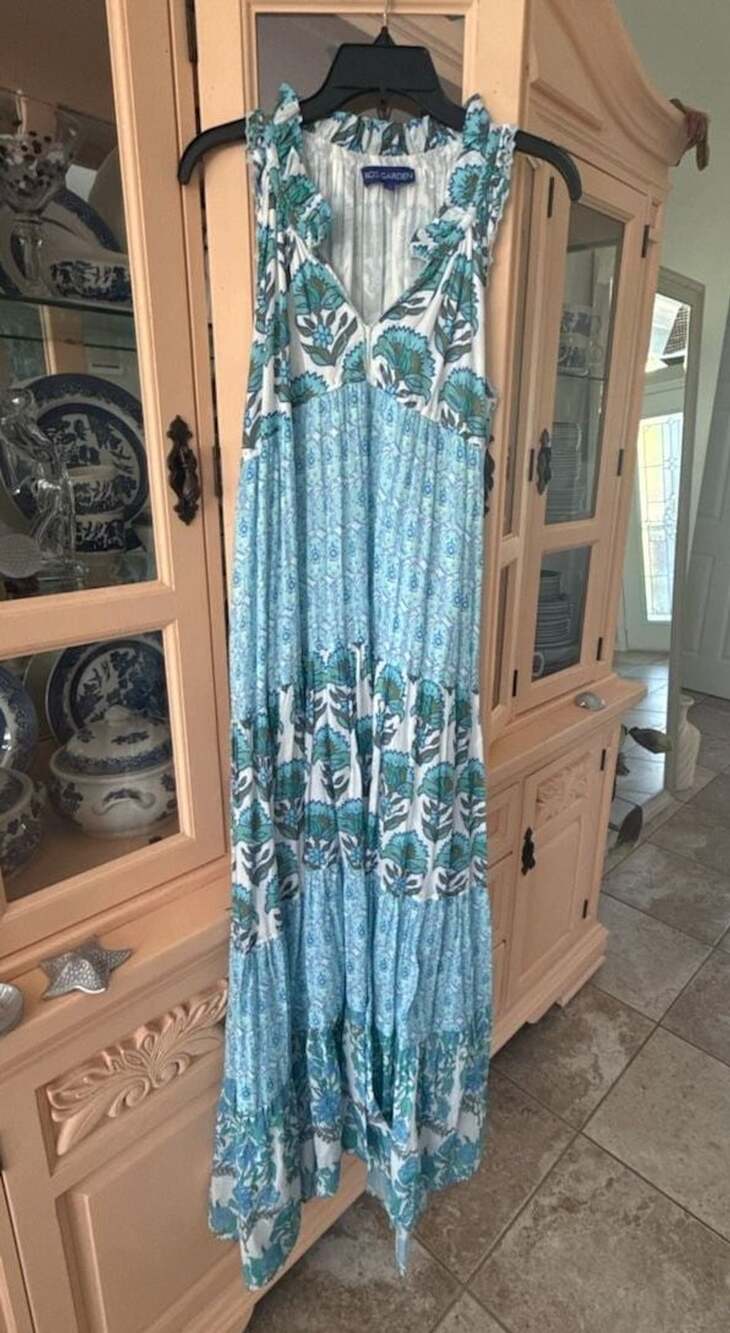 Ro's Garden Maxi Dress Size XS Blue Floral